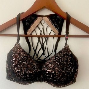 Victoria’s Secret front closure bra NWOT